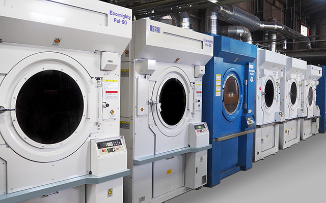 ずらりと並んだ乾燥機